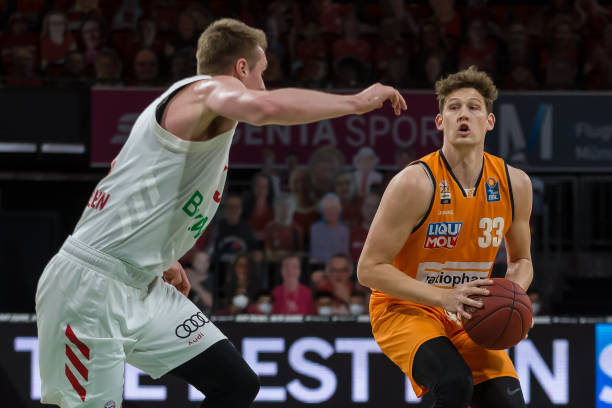 成绩斐然 成绩斐然