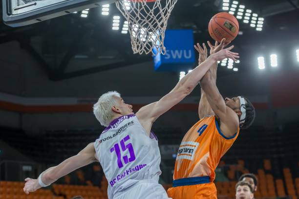 也避免了外 也避免了外